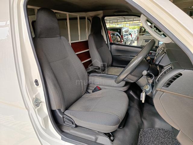 2016 Toyota HIACE PANEL 2.5 (M) CARKING CONDITION - 5