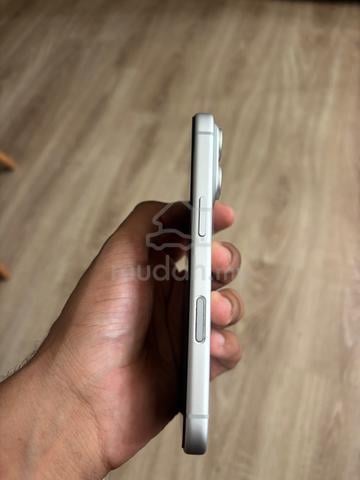 iPhone 17 pro - photo 4 of 6