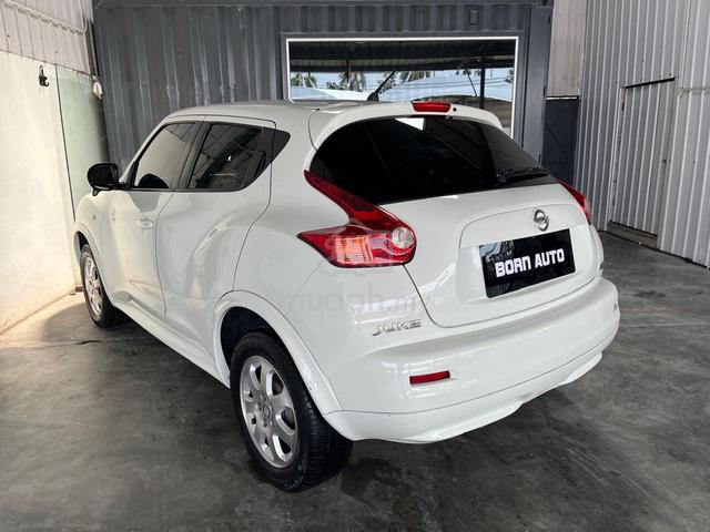 Nissan Juke 1.6 (A) One Lady Owner - 3