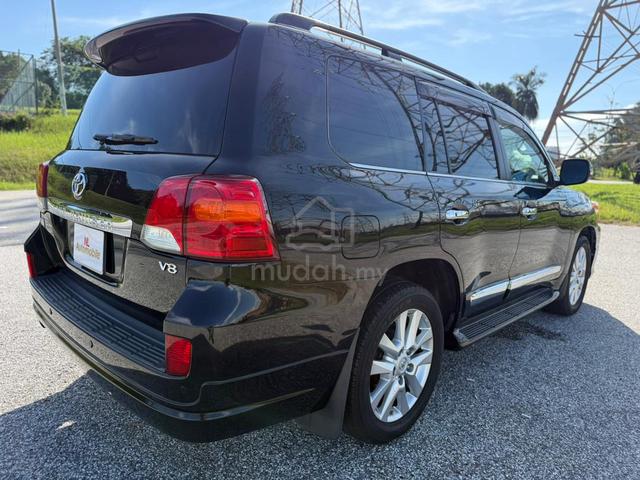 2015 Toyota LANDCRUISER 4.6 ZX FULL SPEC AIRMATIC - 2