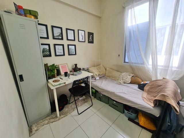 [Fully Furnished Attach with Toilet] Bilik Sewa Lelaki Muslim Semenyih 1