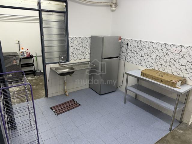 Flat PKNS Seksyen 7 Shah Alam 1
