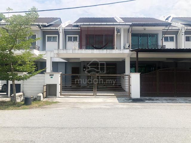 Rumah untuk Disewa Puncak Iskandar 1