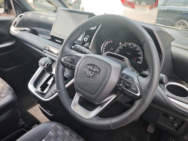 [ 4CAM HUD P/BOOT ] 2023 Toyota VOXY 2.0 SZ DIMBSM - 5