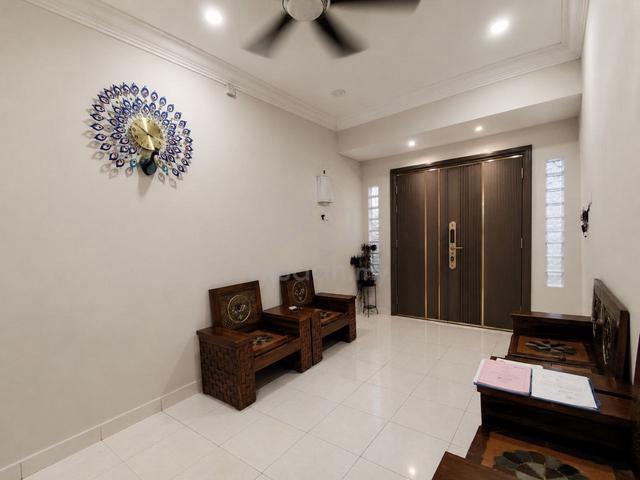 Kempas Indah Single Storey 20x73ft 1
