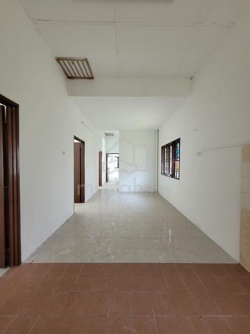 [Newly Painted Endlot] Single Storey Perepat Permai, Kapar 1