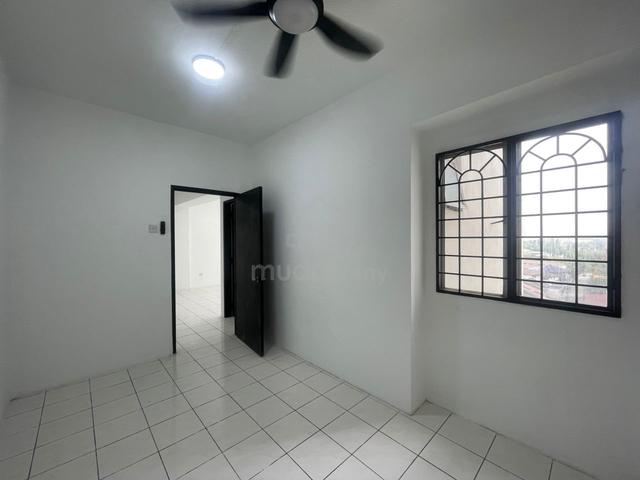 Sri Dahlia Apartment (Kajang) 1