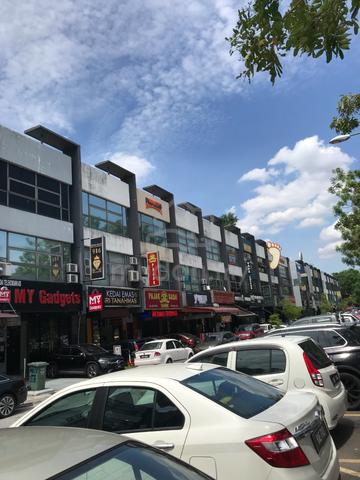 Office for rent 1st floor ,Jalan Tasik Utama 7,LakeFields,Sungai Besi 1