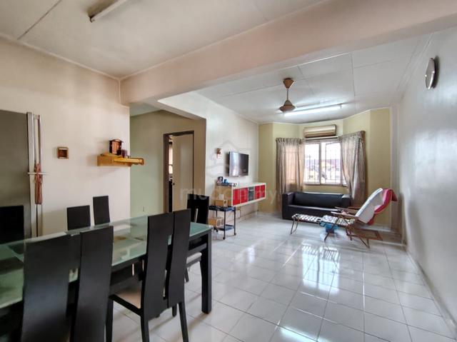 Pangsapuri Carmila 1