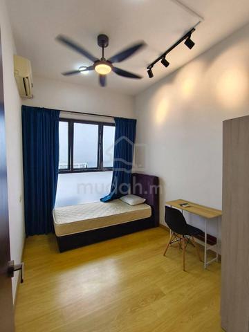 Danga Bay Room For Rent  Available to Choose 1