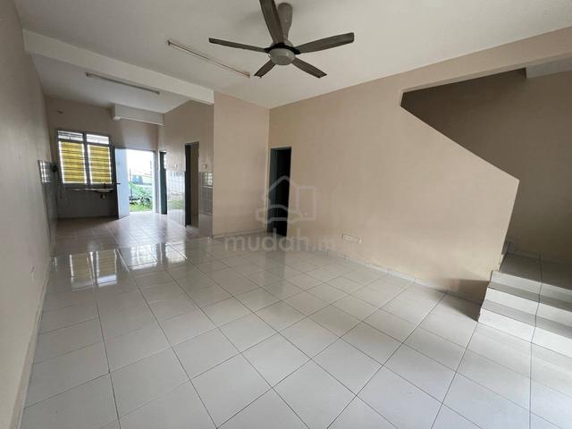 Gelang Patah Nusantara Prima 2 Storey House 18x65 New Paint Near Tuas 1