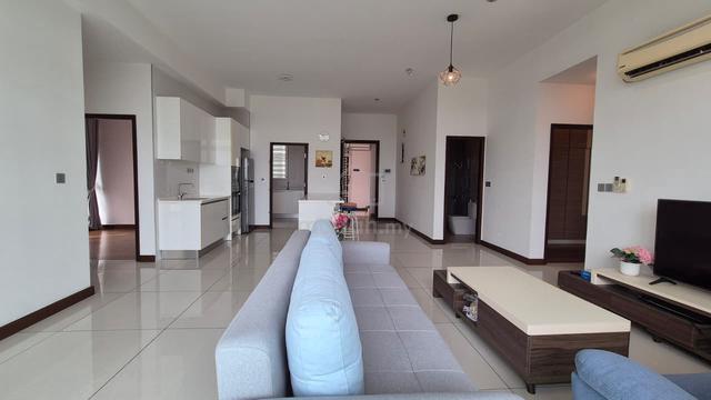 Paragon Residences @ Straits View 1