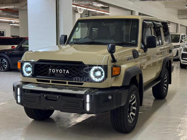 2024 Toyota Land Cruiser 70 AX Gred6A & 6K KM only - 1