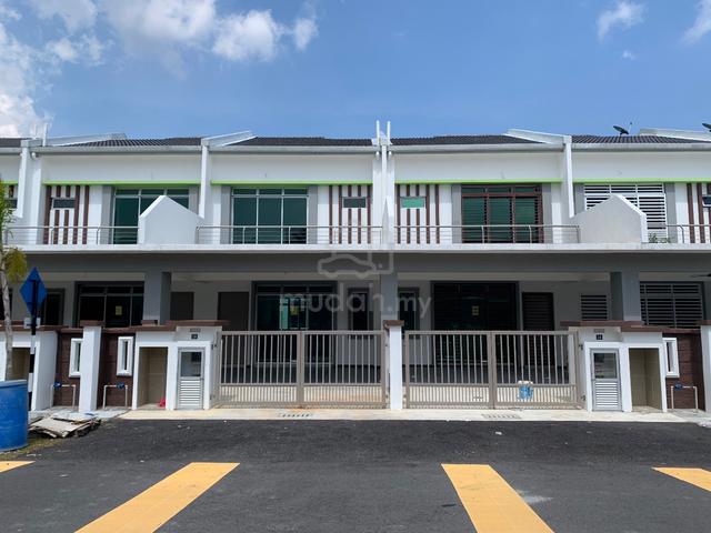 Telok panglima Garang,Tmn sijangkang 2sty freehold 18x64,4R3B cash bac 1
