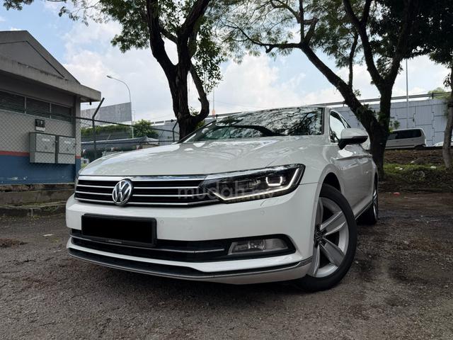 Volkswagen PASSAT 1.8 TSI COMFORTLINEPLUS FACELIFT - 1