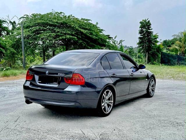 BMW 320i 2.0 2007 - 4