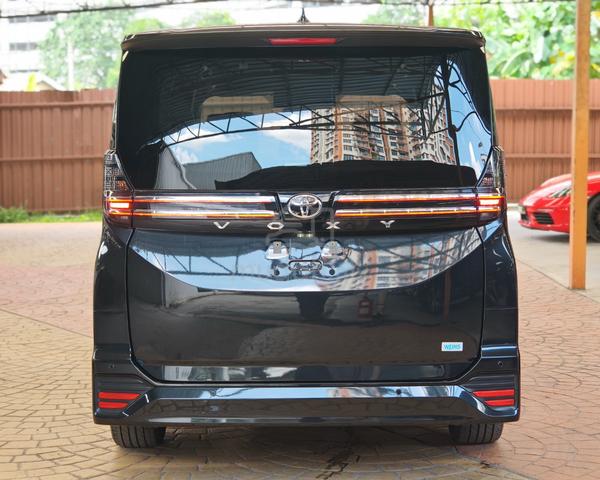 2024 Toyota VOXY 2.0 S-Z HUD DIM BSM 360 CAM FULL - 4