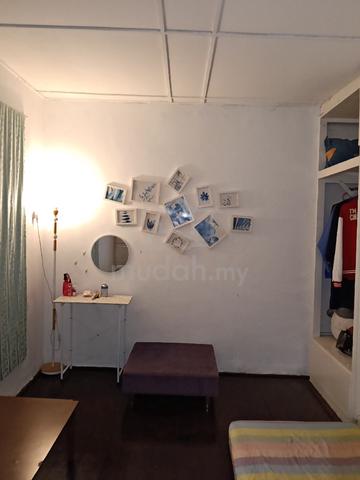 Medium Room Taman Cempaka 1
