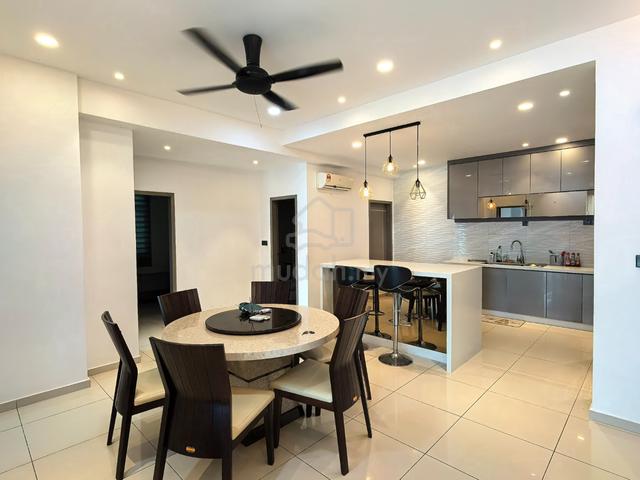 Straits Garden Condominium 1