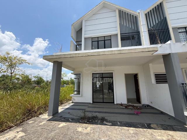 Brand New Meridin East Bestari Perdana Corner Double Storey House 1