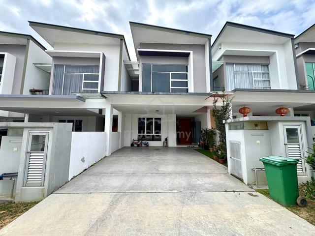 RENOVATED 2 STOREY LINK Parkfield Residences TROPICANA HEIGHTS, KAJANG 1