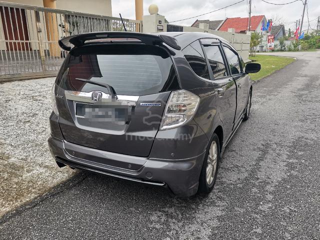 2014 Honda JAZZ 1.3 HYBRID FACELIFT (A) - 3