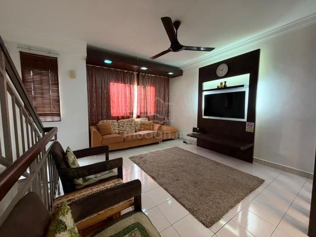 【 Renovated, Well Kept 】3 Storey House, Taman Bukit Permata Batu Caves 1