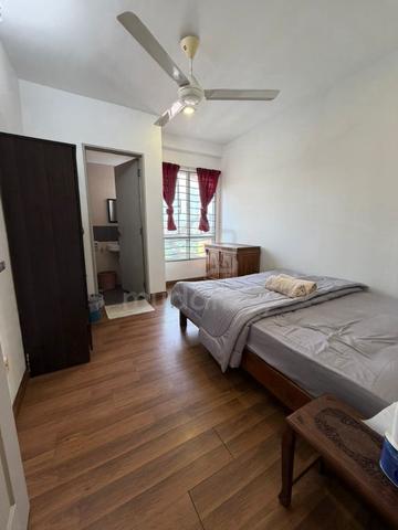 Gorgeous Aircond Master Room, Female,SERI PUTERI CONDO,1MIN CHERAS LRT 1