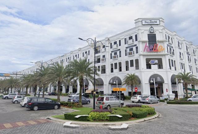 Eco Palladium 2nd floor shop endlot 1