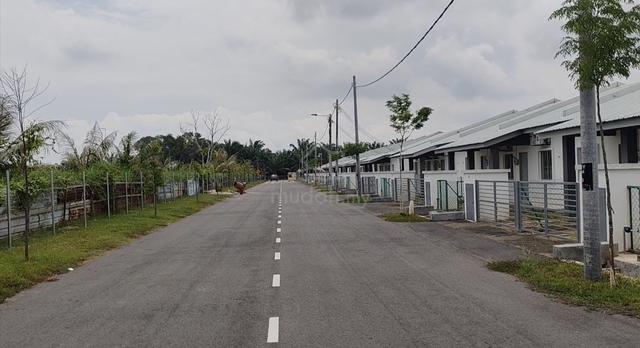 Rumah teres setingkat berdekatan Kuala Selangor 1