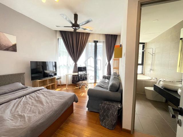 【New Renovated】KL Gateway Master Aircon Room at Bangsar South 1