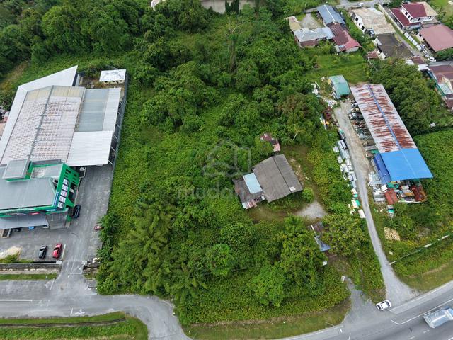 Land for rent @ 4 1/2 Mile, Penrissen Road Kuching (Facing Main Road) 1