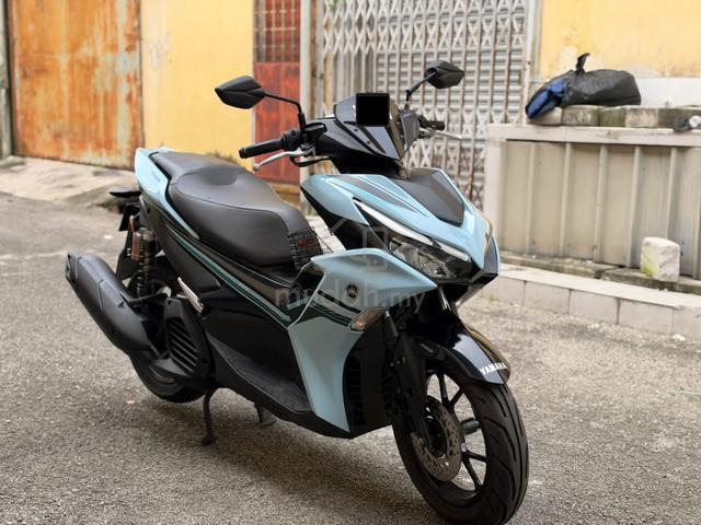 PROMO low km Yamaha NVX 155 v2 abs NVX155 fulloan - photo 3 of 5