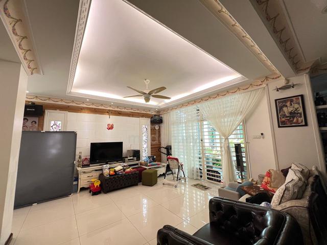 Exclusive 3 ½ Storey Bungalow for Sale @ Asia Hills, Gelugor 1