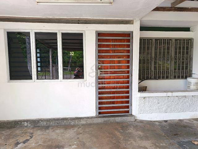 Rumah Teres Lot Tepi Untuk Disewakan  1