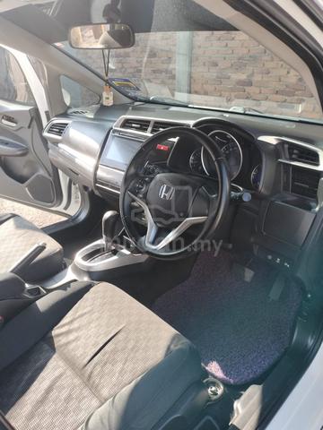 2015 Honda JAZZ 1.5 V (A) - 5