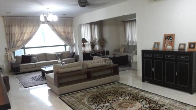 The Capsquare Residences 1