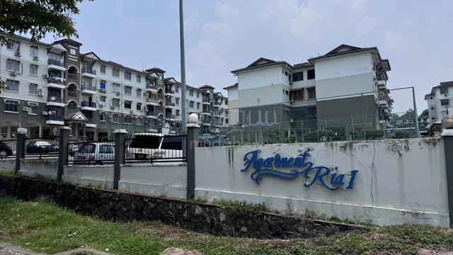 Apartment Ria 1 @ Taman Megah Ria Masai 1