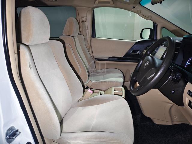 2014 Toyota Alphard 2.4 (A) 5-Years Warranty - 5
