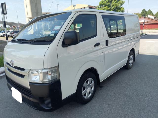 2015 Toyota Hiace 2.5 (M) Semi Panel Van - 3
