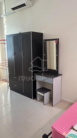 Aircond Room for Female Doctors & Nurses Near HSB 1