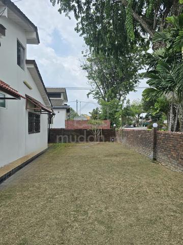 SS5, Kelana Jaya - Single-Storey Link House with extra land 1