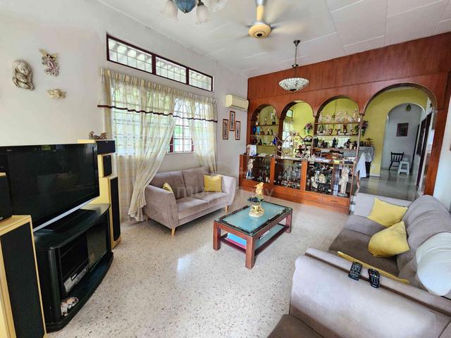 [Bukit Maluri 2sty]💥Special End Lot Unit Can Convert To Freehold 1