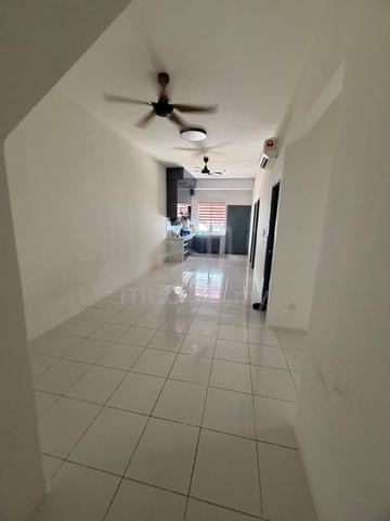 For Renta Townhouse Ground floor – kita mekar, cybersouth 1