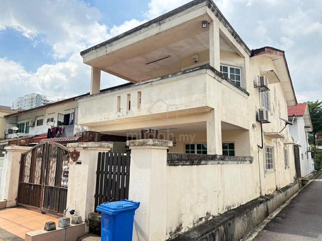 Taman Sri Muda, Guard 20x60 N-lot, Facing Garden Fully Renovation 1