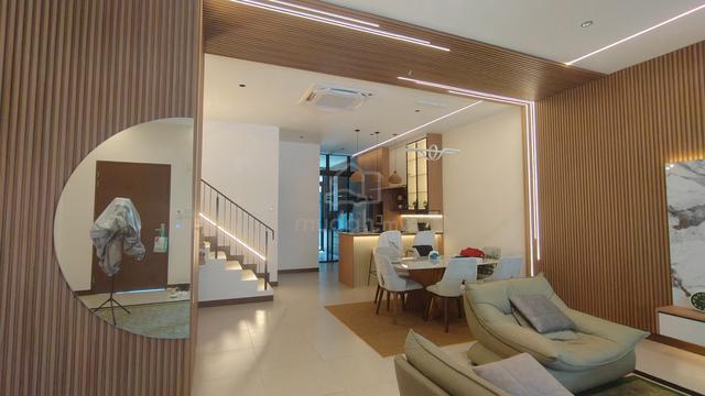 Aurora resort Tuas iskandar puteri fully renovated unit for sale 1