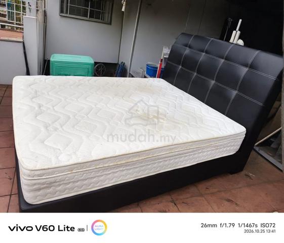 Queen divan bedframe with mattress - photo 4 of 4