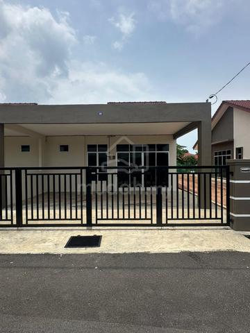 Rumah Koyak Plastic Taman Berlian Kuala Perlis FREEHOLD 1