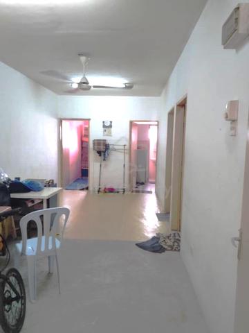 Desa Mentari Flat (Block 11) 1