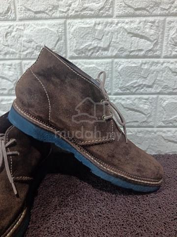 Uk8 Clarks Suede Desert Chukka boots - photo 4 of 6